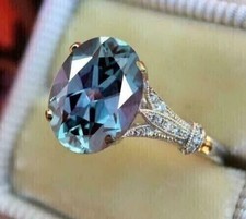 2.7Ct Oval Lab Created