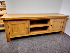 Oakvale Extra Large Media Stand / Solid Wood Living Room 2 Door TV Unit
