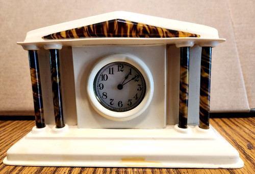 Vintage small mantle - mantle, clock