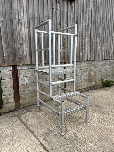 Podium step platform scaffold - podium,