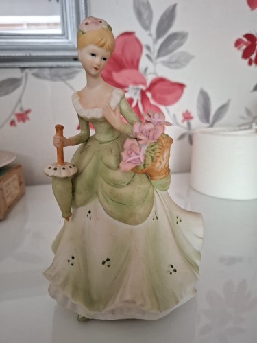 Victorian lady figurine - lady,
