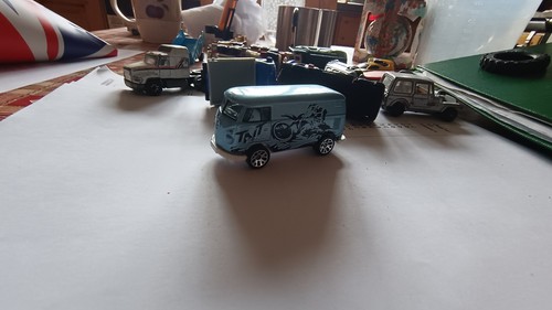 Matchbox volkswagen delivery - matchbox,