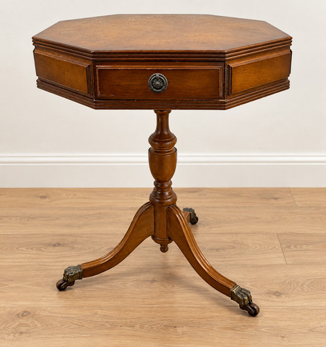 Vintage octagonal pedestal - octagonal,