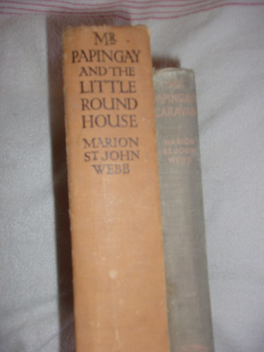 Vintage papingay books - mr,
