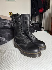 Dr Doc Martens 14 eye Caspian