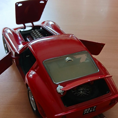 Bburago ferrari gto - bburago, 1:18