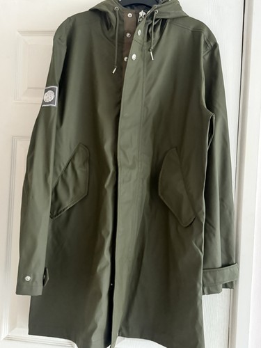 Pretty green liam - pretty,