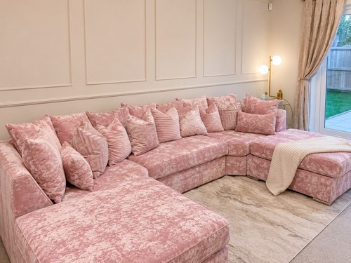 Seater cinema shape full - seater,