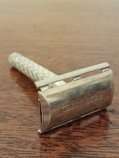 Vintage Gillette Tech Double Edge Safety Razor - Probably 1960s