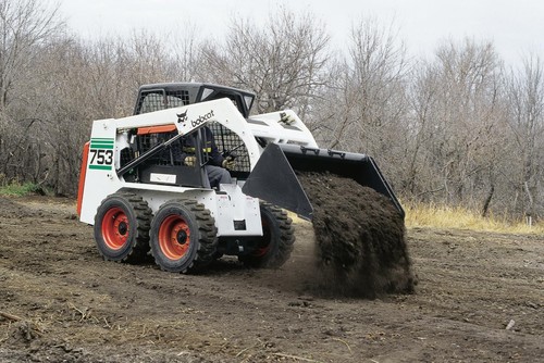 Bobcat 753 skid - bobcat, workshop