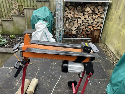 Corded electric log splitter - corded,