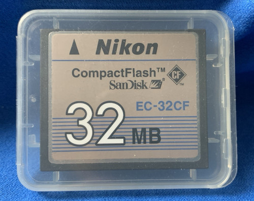 32mb nikon sandisk 32cf - 32mb, by