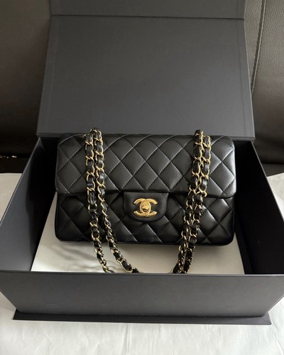 Chanel small classic - chanel,
