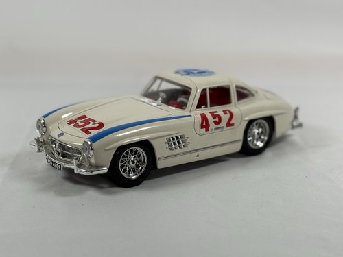 Burago scale die cast - burago,