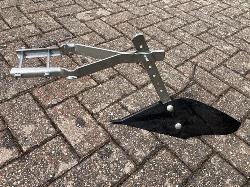Mantis tiller plough ridger - tiller,