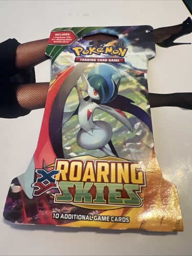 Pokemon roaring skies - xy,