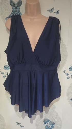 Gorgeous navy blue ruched - gorgeous,