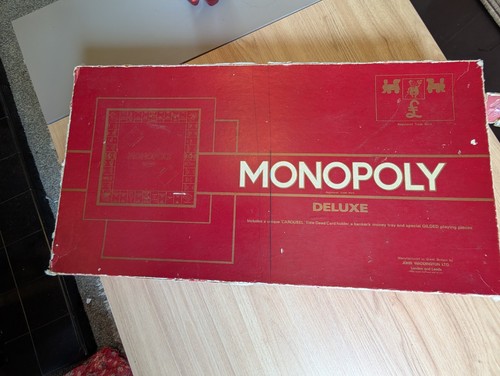 Vintage monopoly deluxe board - monopoly,