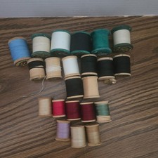 VTG Lot 22 Thread Wooden