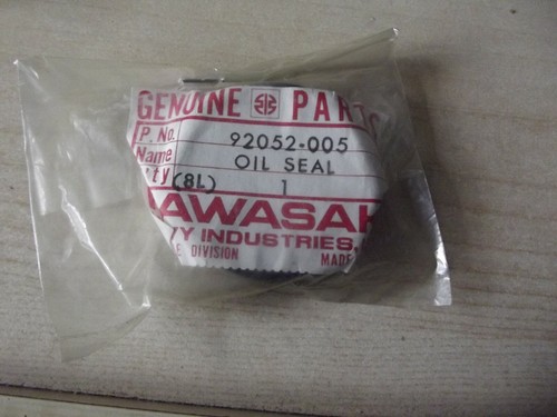 92052 005 genuine kawasaki - 92052,