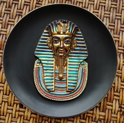 Golden mask tutankhamun - golden, of