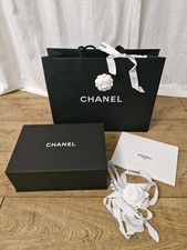 Chanel magnetic empty handbag - chanel,