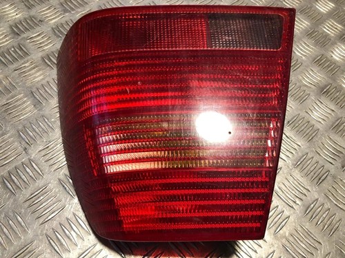Bora rear right tail - rear, light