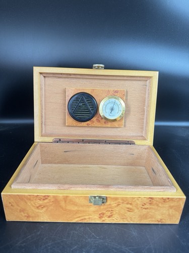 Vintage burl wood cigar - wood,