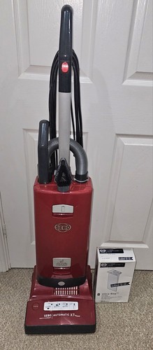 Sebo bagged upright vacuum - bagged,
