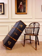 ANTIQUE VINTAGE CANVAS AND WOOD BOUND TRAVEL CHEST STEAMER TRUNK COFFEE TABLE