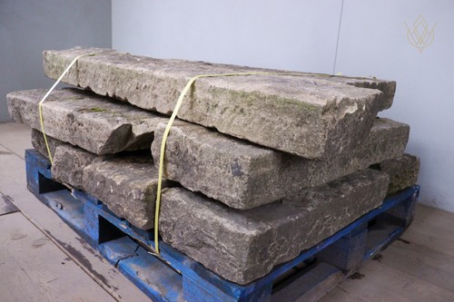 21m x11 gritstone kerb - -, 4"x11"