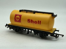 B5271 Hornby Yellow Shell