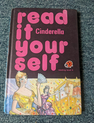 Vintage ladybird read - read, it