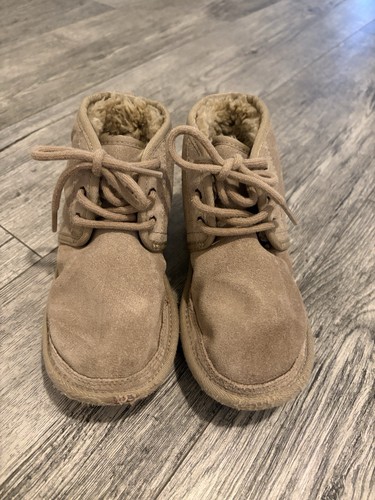Ugg lace brown boots in - lace,