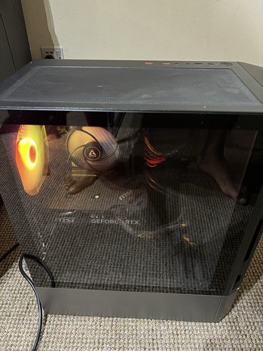 Gaming set including - , pc