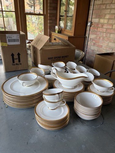 Royal doulton gold - royal,