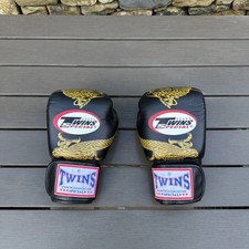 Twins Special 10oz Boxing/Muay