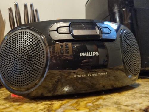 Phillips digital radio tuner - phillips,