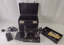 Singer Featherweight Portable Sewing Machine Model 221K --- UNTESTED ---