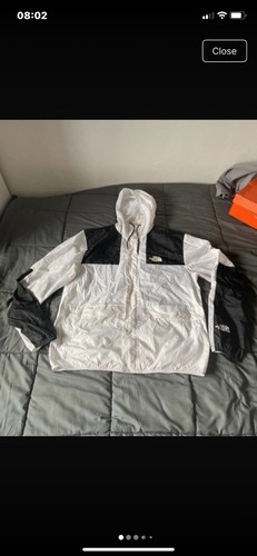 The north face windbreaker - the,