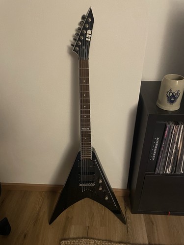 Esp ltd 300 black emg - v-300,