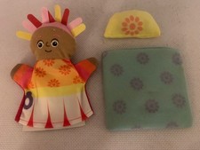 In The Night Garden Upsy Daisy Soft Hand Puppet Blankie & Pillow