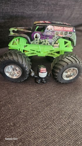 Hot wheels monster jam grave - hot,