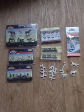 Model railway 00 gauge figures and animals job lot