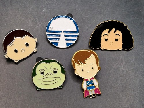 Disney trading pin badge - trading, lot