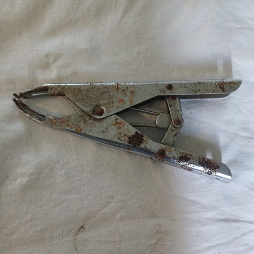 Vintage elastrator castration - elastrator,