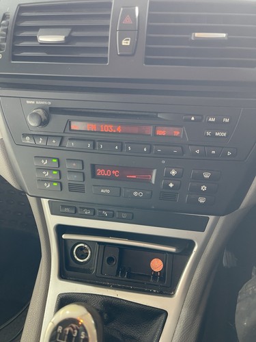Bmw e83 stereo radio head - x3,
