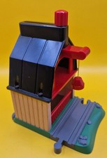 Brio Barn With Magnetic Crane