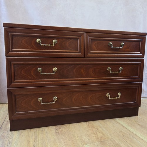 Plan garrick mahogany chest - garrick,