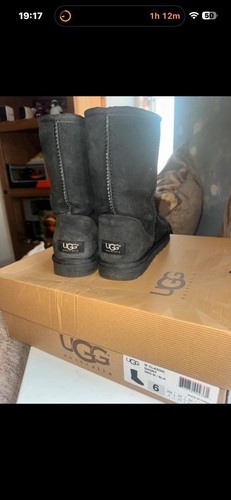 Ugg boots black - ugg, box